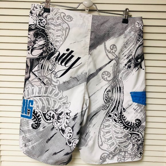 Maui & Sons Board Shorts 34 Skull Swim Surf 35 x 11 Polyester Pocket Abstract - Picture 4 of 5